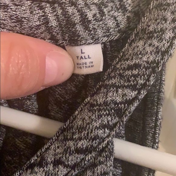 Top - Picture 4 of 6